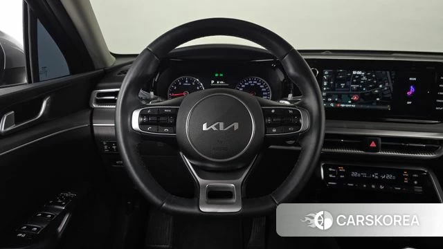 Kia K5 3rd generation 2022 Серебристо-серый из Кореи, фото 4
