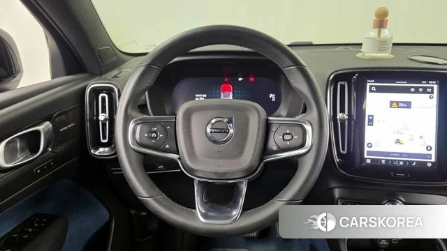 Volvo C40 Richards 2022 Белый из Кореи, фото 4