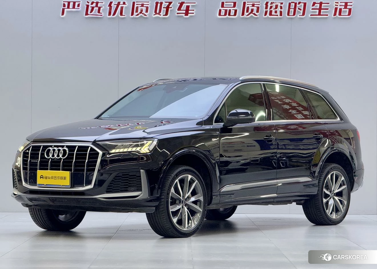 Audi Q7 2020 Черный из Китая, фото 4