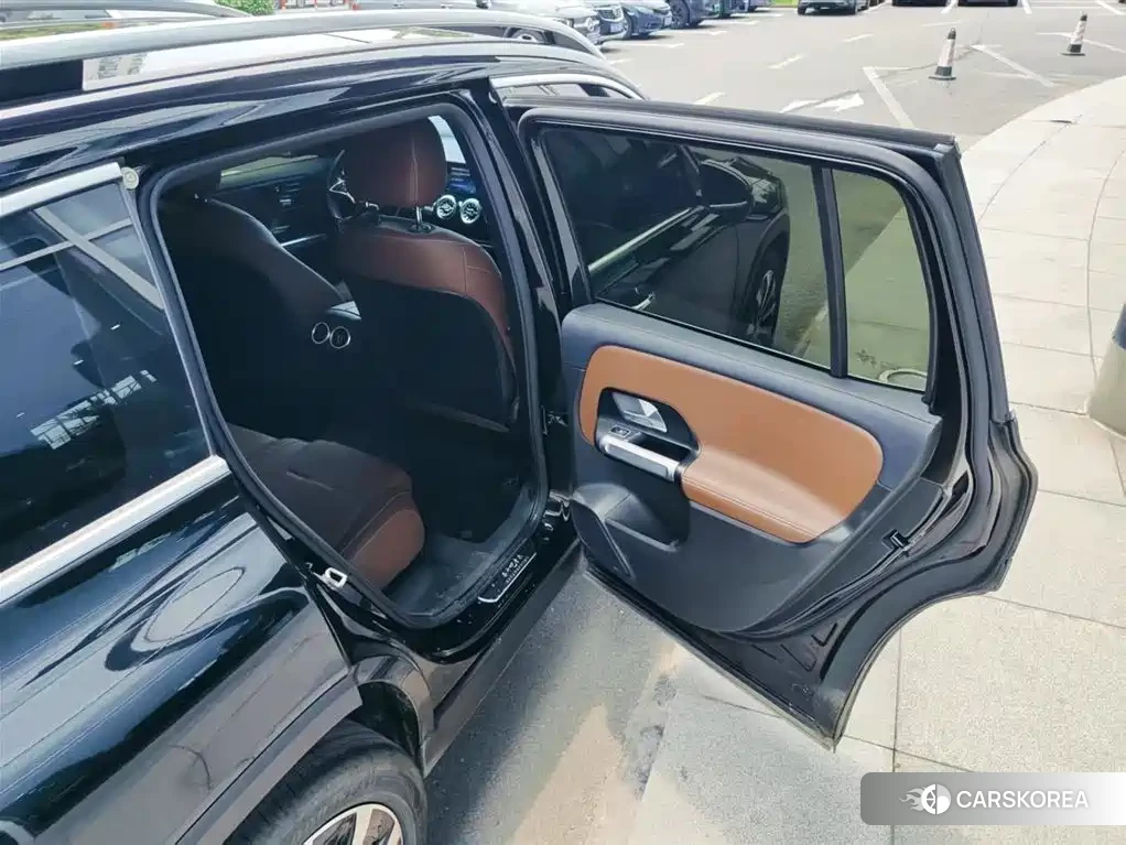 Mercedes-Benz GLB 2024 Черный из Китая, фото 4