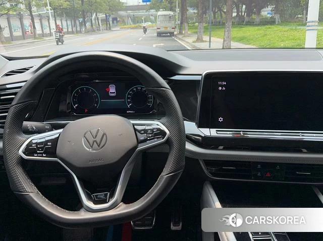 Volkswagen Tourang 2022 Черный из Китая, фото 4