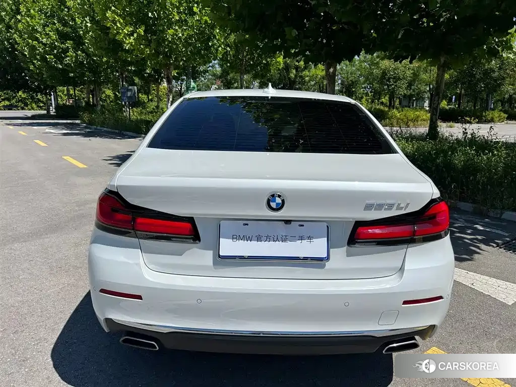 BMW 5 series 2023 Белый из Китая, фото 4