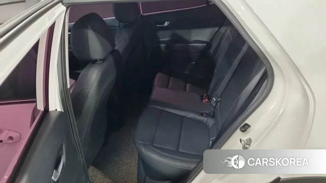 Kia Stonic 2018 Белый из Кореи, фото 4