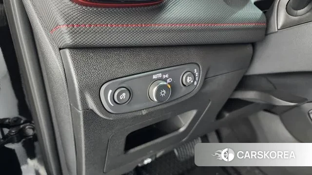 Chevrolet (GM Daewoo) The New Trail Blazer 2024 Черный из Кореи, фото 4