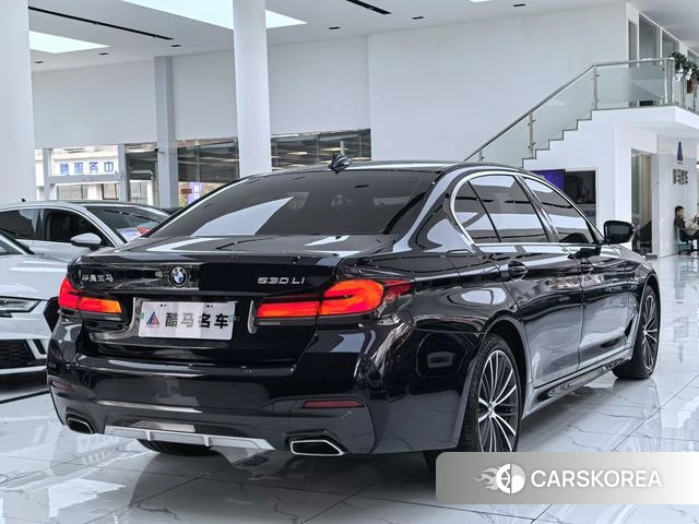 BMW 5 series 2023 Черный из Китая, фото 4