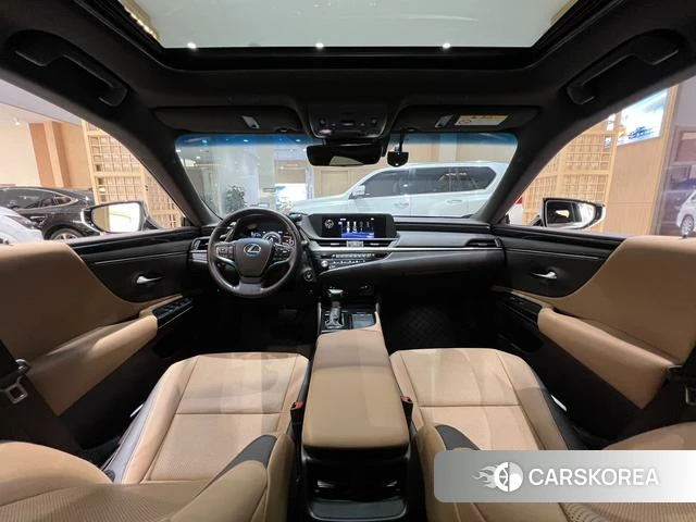Lexus ES 2021 Белый из Китая, фото 4