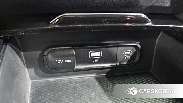 Kia Sportage 5th Generation Hybrid 2022 Серебристо-серый из Кореи, фото 4