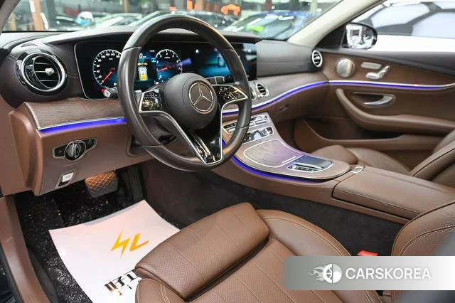 Mercedes-Benz E-class 2022 Черный из Китая, фото 4