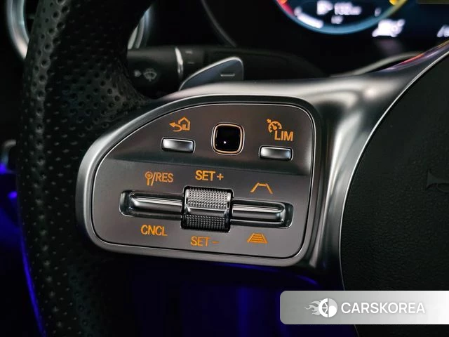 Mercedes-Benz C-Class W205 2023 Белый из Кореи, фото 4