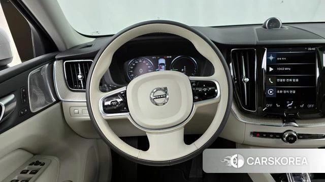 Volvo XC60 second Generation 2021 Белый из Кореи, фото 4