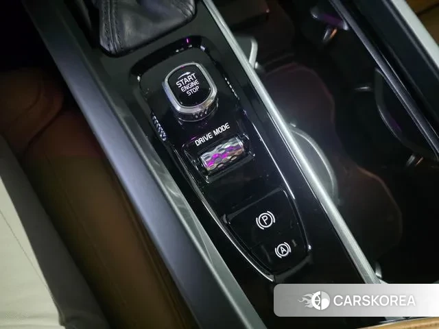 Volvo XC60 second Generation 2020 Белый из Кореи, фото 4