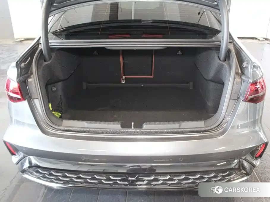 Audi A3 2026 Silver/gray из Китая, фото 4