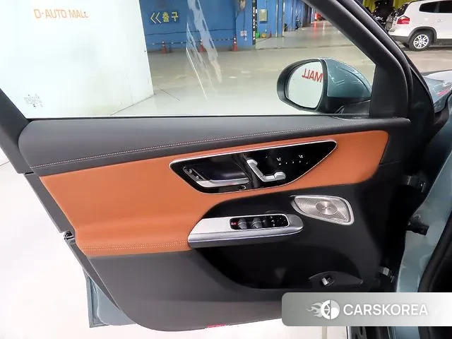 Mercedes-Benz GLC-Class X254 2025 Небесно-голубой из Кореи, фото 4