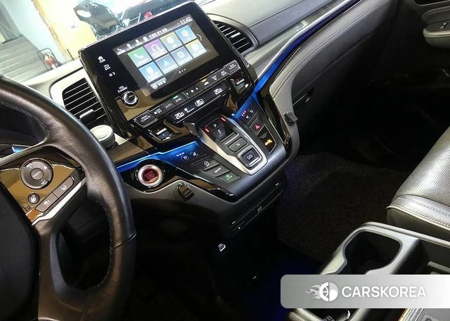Honda Odyssey 2021 Белый из Кореи, фото 4