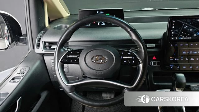 Hyundai Staria 2023 Белый из Кореи, фото 4