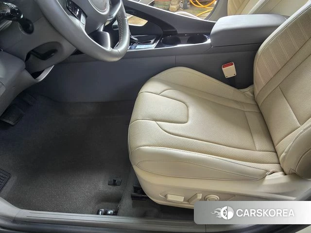 Hyundai The New Avante (CN7) 2024 Белый из Кореи, фото 4