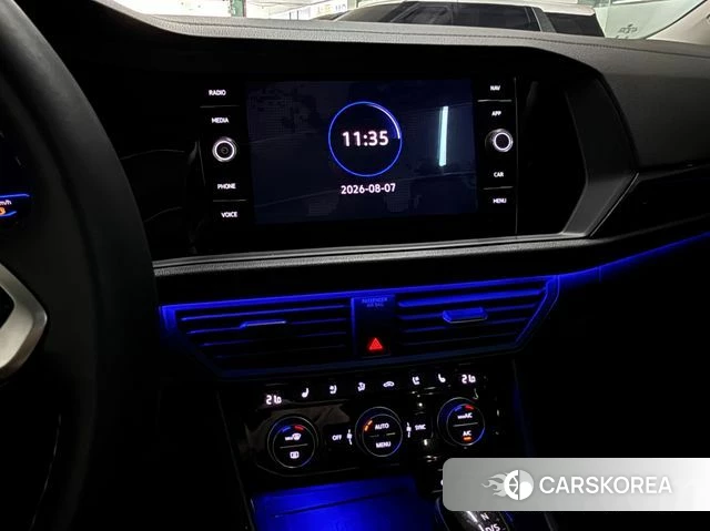 Volkswagen 7th Generation of Jetta 2023 Белый из Кореи, фото 4