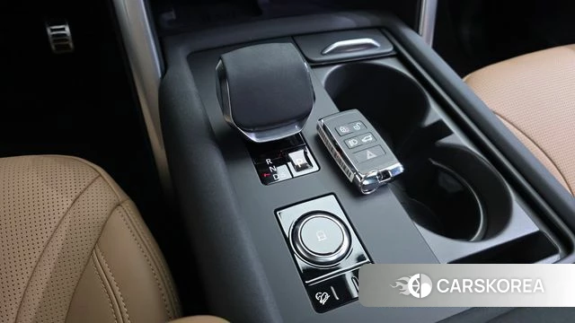 Land Rover Discovery 5 2025 Черный из Кореи, фото 4