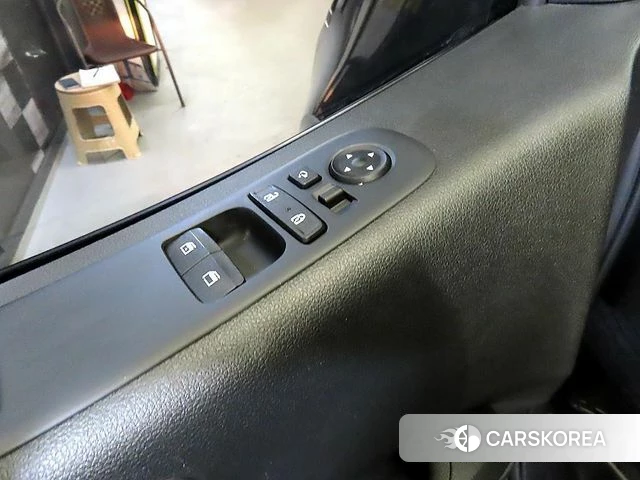 Hyundai Staria 2023 Серый из Кореи, фото 4