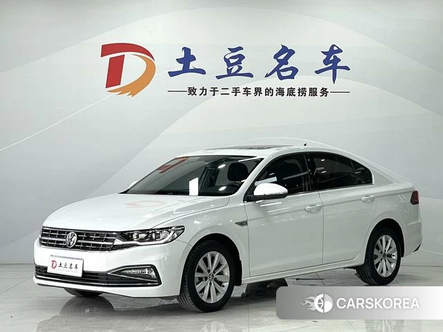 Volkswagen Bora 2022 Белый из Китая, фото 4