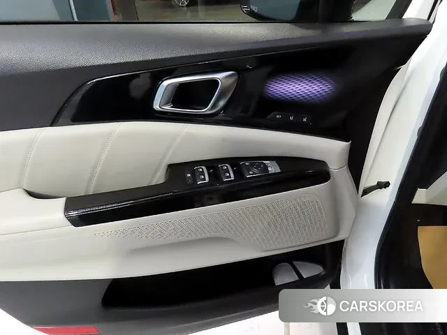 Kia Carnival 4th generation 2023 Белый из Кореи, фото 4