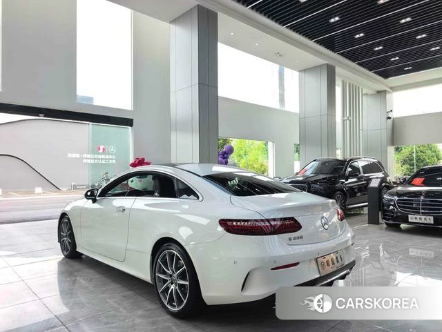 Mercedes-Benz E-class (imported) 2023 Белый из Китая, фото 4