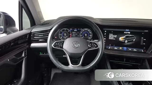 Volkswagen Touareg 3rd generation 2023 Синий из Кореи, фото 4
