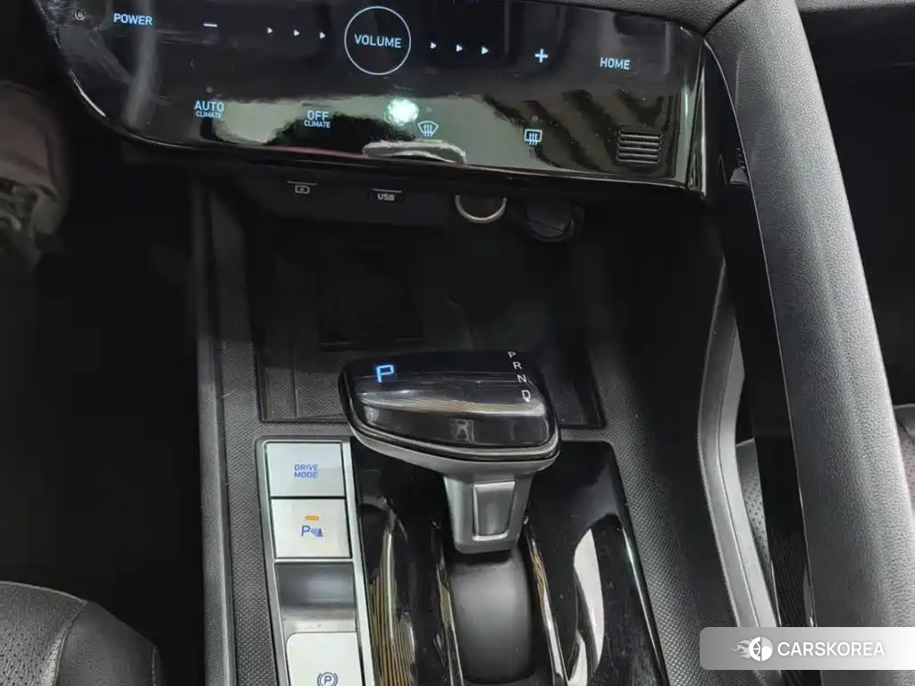 Hyundai Elantra 2023 Белый из Китая, фото 4