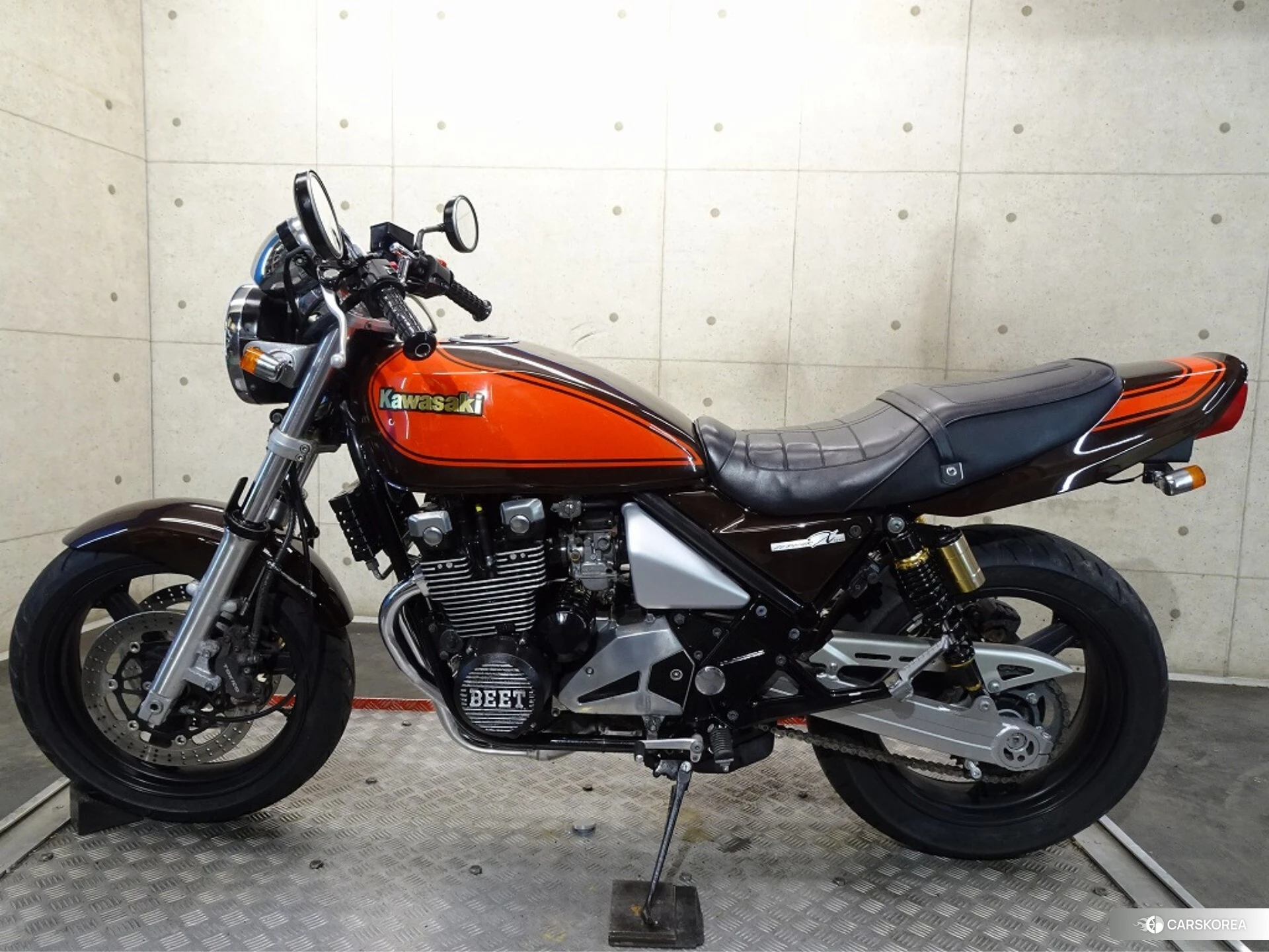 Kawasaki ZEPHYR 400 2010 из Японии