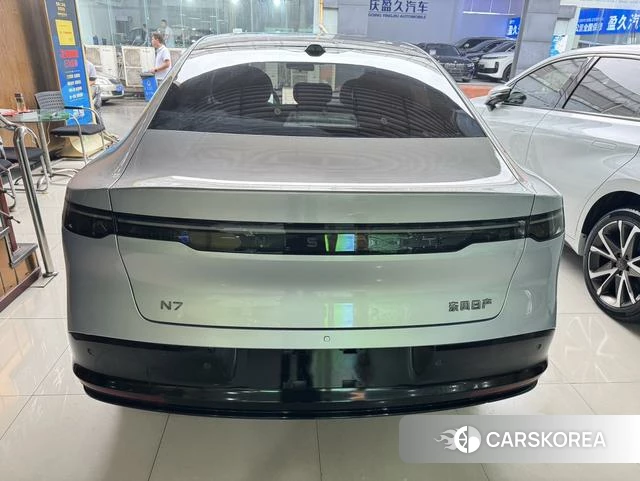 Nissan N7 2025 Серебристо-серый из Китая, фото 4
