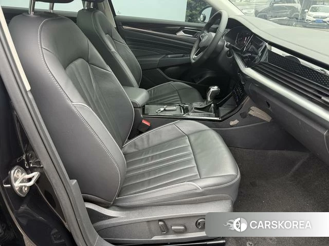 Volkswagen Passat 2023 Черный из Китая, фото 4