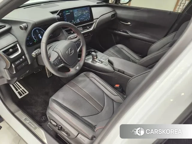 Lexus UX300h id 3674587 из Кореи 4