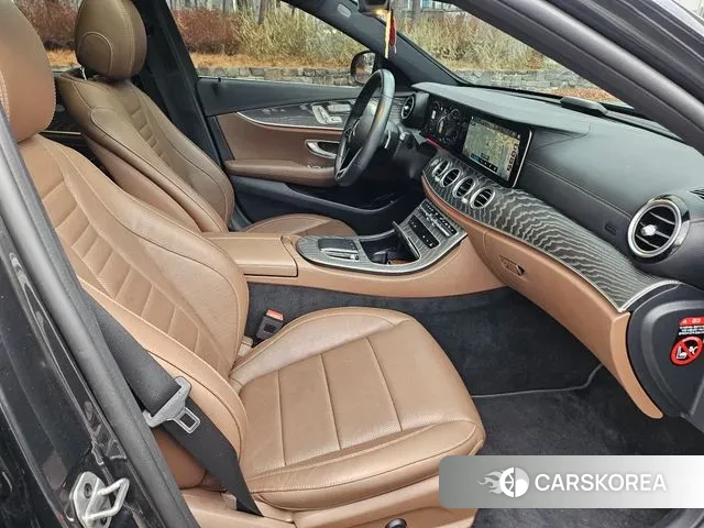 Mercedes-Benz E-Class W213 2022 Серый из Кореи, фото 4