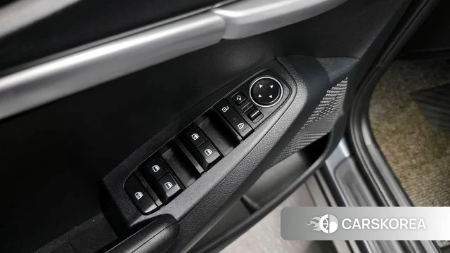 Kia Seltos 2021 Серый из Кореи, фото 4