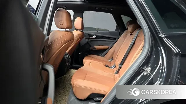 Audi Q5 (FY) 2024 Черный из Кореи, фото 4