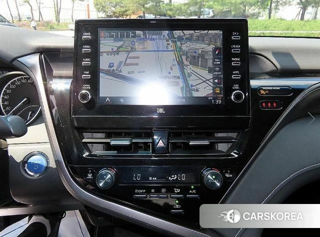 Toyota Camry (XV70) 2024 Серый из Кореи, фото 4