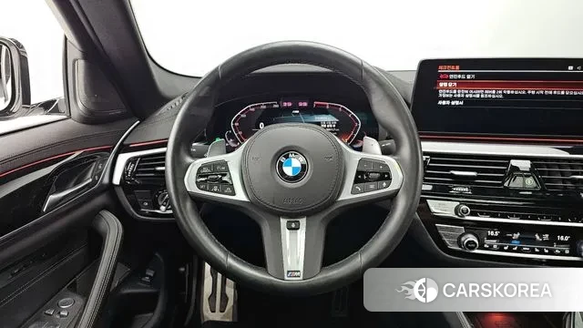 BMW 5 Series (G30) 2022 Белый из Кореи, фото 4