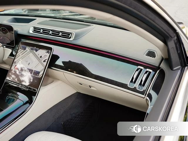 Mercedes-Benz S-class 2024 Черный из Китая, фото 4