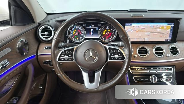 Mercedes-Benz E-Class W213 2019 Белый из Кореи, фото 4
