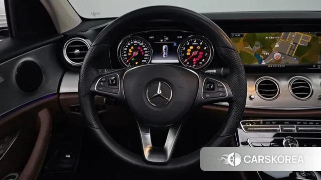 Mercedes-Benz E-Class W213 2018 Белый из Кореи, фото 4