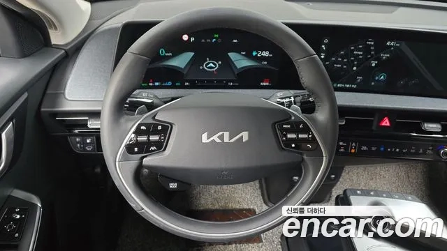 Kia EV6 2022 Жемчужный цвет из Кореи, фото 4