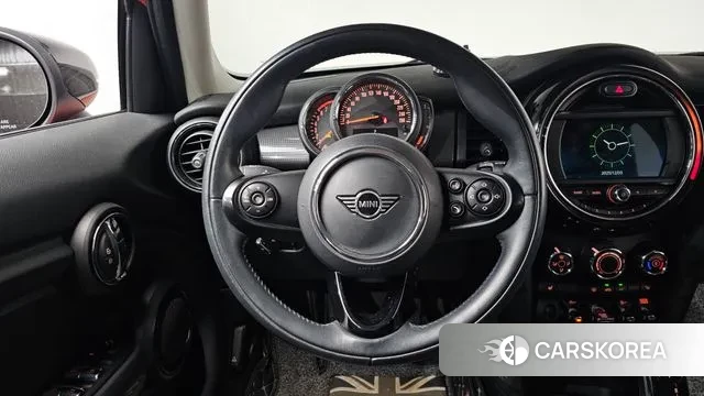 Mini Cooper 2021 Оранжевый из Кореи, фото 4