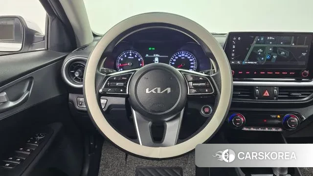 Kia The New K3 2nd generation 2022 Белый из Кореи, фото 4