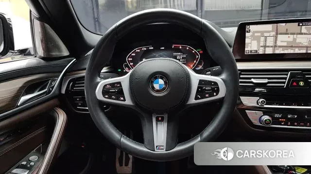 BMW 5 Series (G30) 2020 Белый из Кореи, фото 4