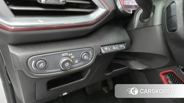 Chevrolet (GM Daewoo) Trailblazer 2021 Белый из Кореи, фото 4