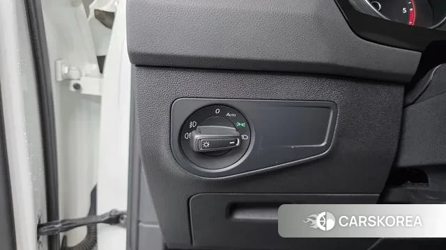 Volkswagen Tiguan second Generation 2020 Белый из Кореи, фото 4