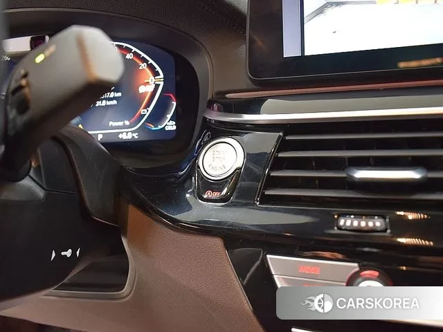 BMW 6 Series GT (G32) 2021 Белый из Кореи, фото 4