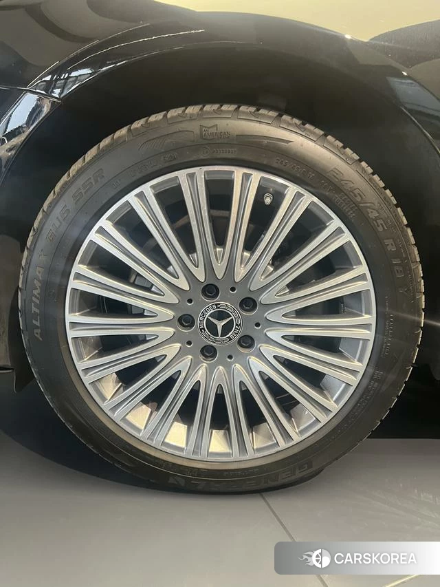 Mercedes-Benz E-class 2022 Черный из Китая, фото 4