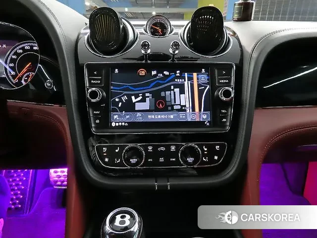 Bentley Bentayga 2018 Белый из Кореи, фото 4