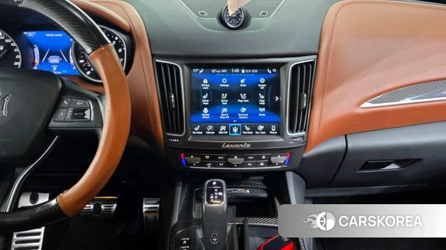 Maserati Levante 2020 Черный из Кореи, фото 4